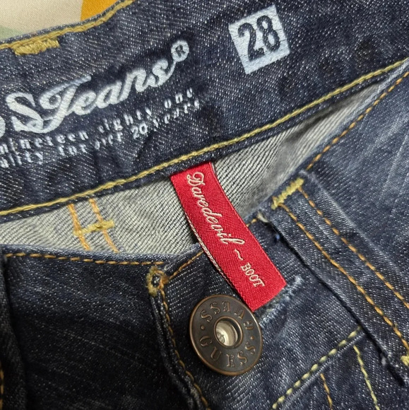 Guess Y2K Low Rise Daredevil Bootcut Jeans, Dark Wash, Size 28/32, EUC! - Picture 10 of 11